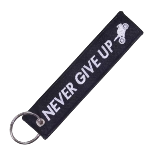 NEVER GIVE UP - KEYCHAIN