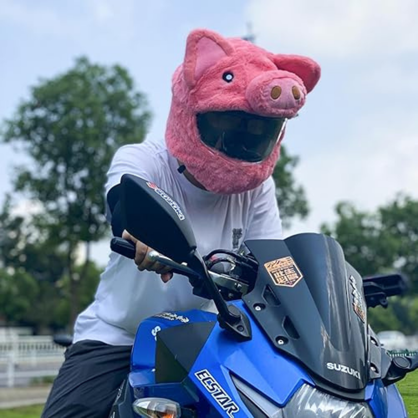 MOTORCYCLE HELMET COVER - PIG
