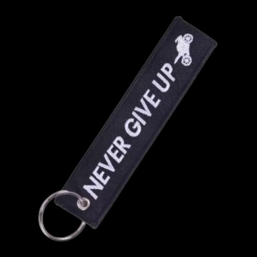 NEVER GIVE UP - KEYCHAIN